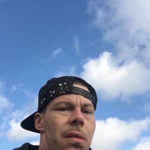 Meet your Posher, Adam